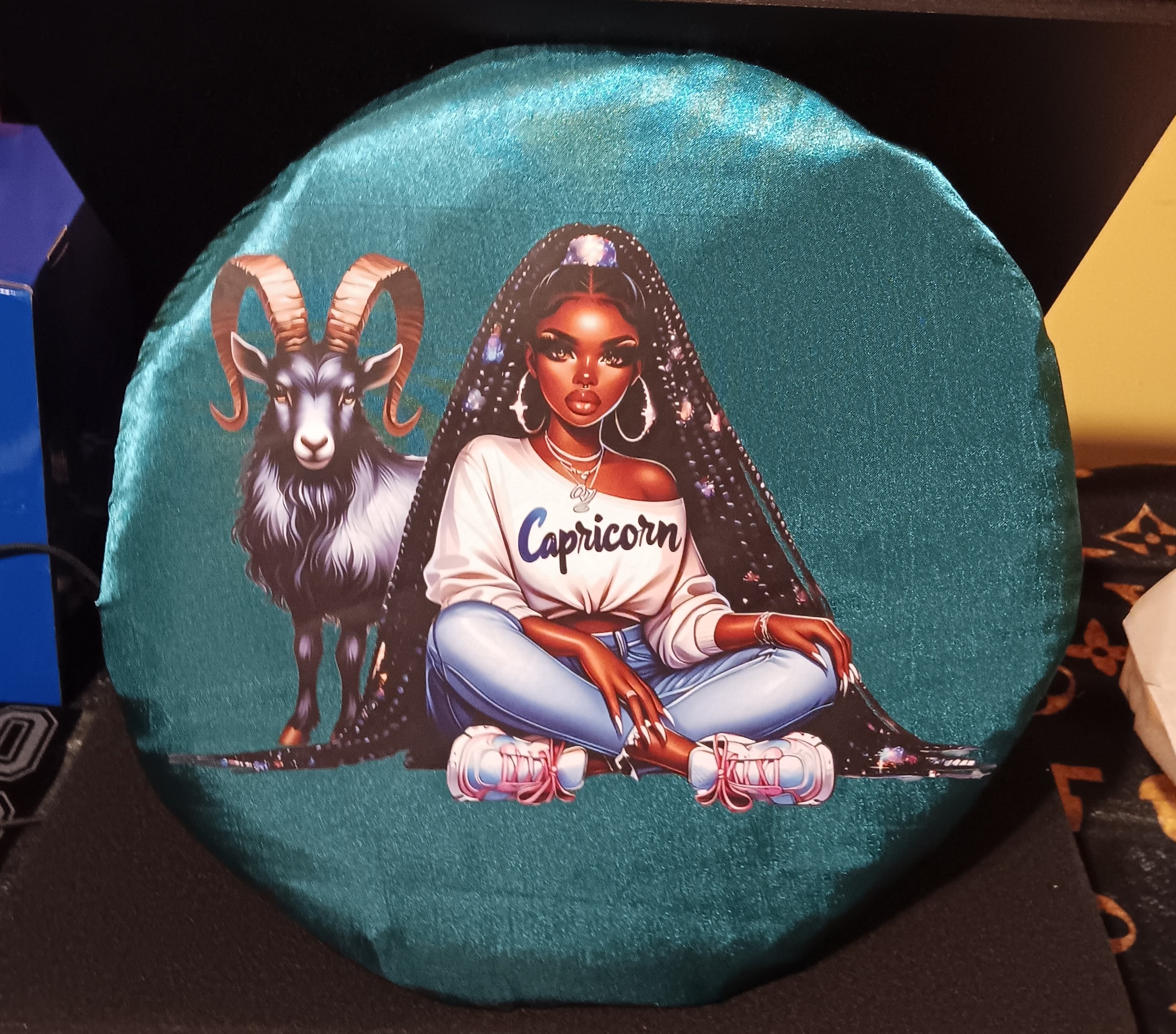 Capricorn Bonnet